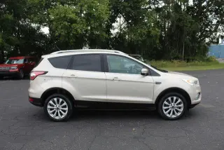 Ford Escape 2018 AWD Titanium 4dr SUV