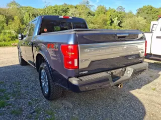 Ford F-150 2018 4x4 Platinum 4dr SuperCrew 5.5 ft. SB