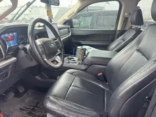 Ford Expedition MAX 2022 4x4 XLT 4p SUV