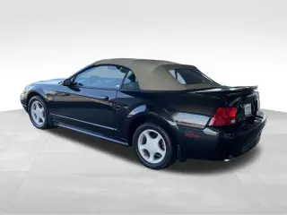 Ford Mustang 2000 GT 2descapotable