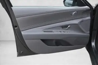 Hyundai ELANTRA 2026 SEL Sport Premium 4dr Sedán