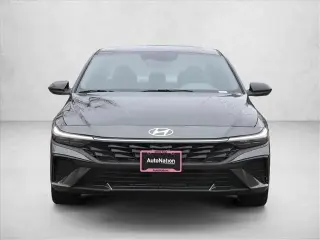 Hyundai ELANTRA 2026 SEL Sport Premium 4dr Sedán