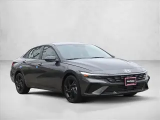 Hyundai ELANTRA 2026 SEL Sport Premium 4dr Sedán
