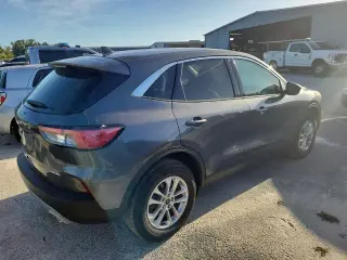 Ford Escape 2022 TRACCIÓN EN LAS CUATRO RUEDAS SE 4p SUV