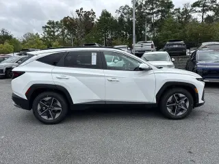 Hyundai TUCSON 2026 SEL 4dr SUV