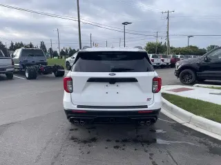 Ford Explorer 2023 AWD ST 4p SUV