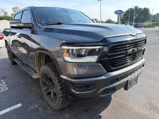 Ram 1500 2020 4x4 Big Horn 4p Puerta Cabina Tripulacion 5.6 ft. SB Camioneta