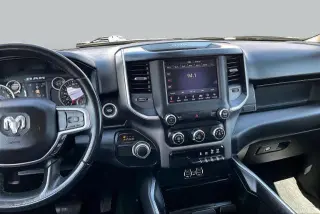 Ram 1500 2020 4x2 Big Horn 4dr Crew Cab 5.6 ft. SB Pickup