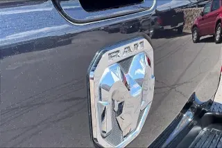 Ram 1500 2020 4x2 Big Horn 4dr Crew Cab 5.6 ft. SB Pickup