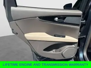 Lincoln Nautilus 2022 Estándar 4p SUV