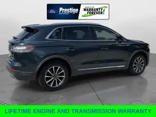 Lincoln Nautilus 2022 Estándar 4p SUV