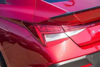 Hyundai ELANTRA Híbrido 2025 SEL Sport 4p Sedan