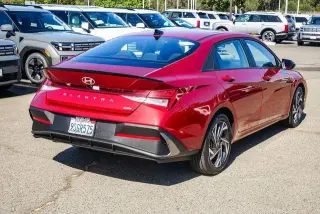 Hyundai ELANTRA Híbrido 2025 SEL Sport 4p Sedan