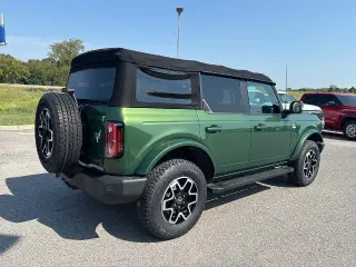 Ford Bronco 2022 4x4 Outer Banks 4dr SUV