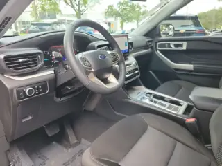 Ford Explorer 2024 XLT 4p SUV