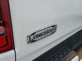 Ram 1500 2020 4x2 Laramie Longhorn 4p Camioneta de cabina doble 5.6 ft. SB