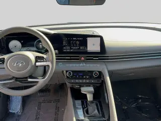 Hyundai ELANTRA 2023 SEL Sedán 4 puertas