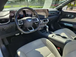 Ford Mustang 2024 EcoBoost Premium 2p Convertible