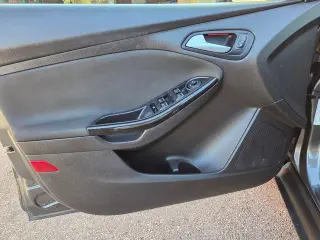 Ford Focus 2016 Titanium Sedán 4 puertas