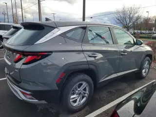 Hyundai TUCSON 2026 AWD SE 4dr SUV