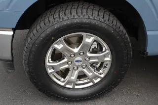 Ford F-150 2023 4x4 Lariat 4dr SuperCrew 6.5 ft. SB