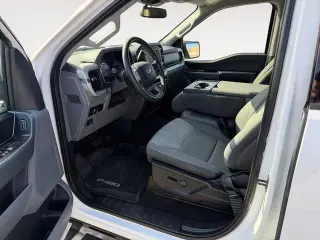 Ford F-150 2023 4x4 XLT 4p SuperCrew 6.5 ft. SB
