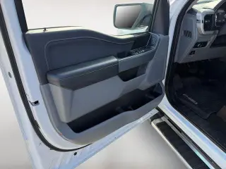 Ford F-150 2023 4x4 XLT 4p SuperCrew 6.5 ft. SB