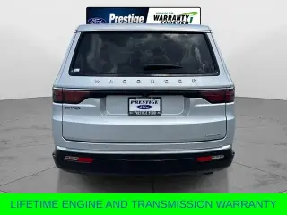 Jeep Wagoneer L 2024 4x2 Serie II 4p SUV