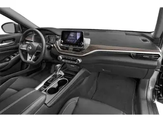 Nissan Altima 2024 2.5 SV 4dr Sedán