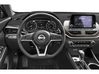 Nissan Altima 2024 2.5 SV 4dr Sedán