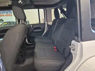 Jeep Wrangler Unlimited 2019 4x4 Sahara 4dr SUV