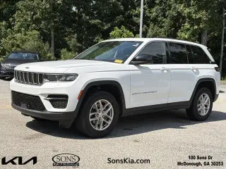 Jeep Grand Cherokee 2024 4x2 Laredo A 4dr SUV