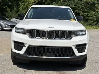 Jeep Grand Cherokee 2024 4x2 Laredo A 4dr SUV