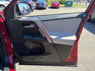 Toyota RAV4 2018 XLE 4dr SUV
