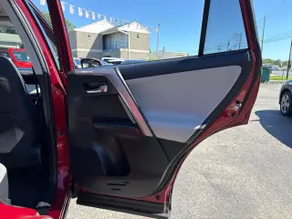 Toyota RAV4 2018 XLE 4dr SUV