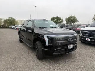 Ford F-150 Lightning 2023 AWD XLT 4p SuperCab 5.5 pies SB