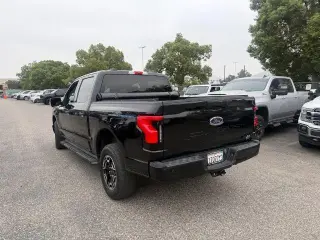 Ford F-150 Lightning 2023 AWD XLT 4p SuperCab 5.5 pies SB