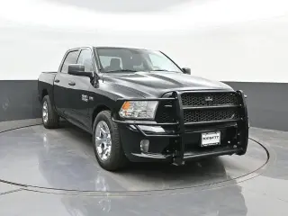 Ram 1500 2017 4x2 Express 4dr Crew Cab 5.5 ft. SB Pickup