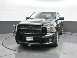 Ram 1500 2017 4x2 Express 4dr Crew Cab 5.5 ft. SB Pickup