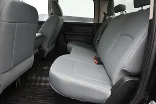 Ram 1500 2017 4x2 Express 4dr Crew Cab 5.5 ft. SB Pickup