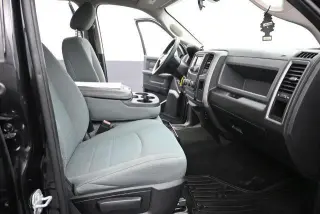 Ram 1500 2017 4x2 Express 4dr Crew Cab 5.5 ft. SB Pickup