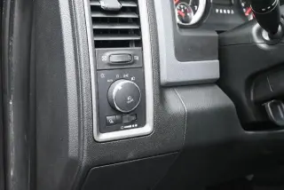 Ram 1500 2017 4x2 Express 4dr Crew Cab 5.5 ft. SB Pickup