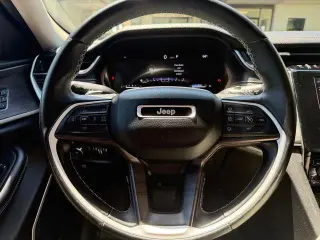 Jeep Grand Cherokee 2022 4x2 Limited 4dr SUV (midyear release)