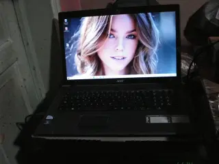ACER ASPIRE 17 PULGADAS