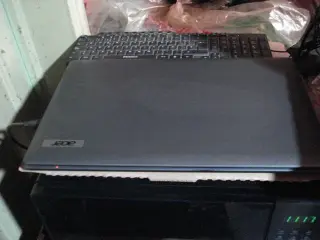 ACER ASPIRE 17 PULGADAS