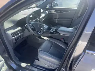 Lincoln Nautilus 2023 AWD Reserve 4dr SUV