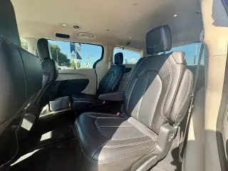 Chrysler Pacifica 2023 Touring L 4dr Mini-Van