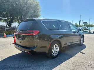 Chrysler Pacifica 2023 Touring L 4dr Mini-Van