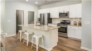 Propiedad en alquiler con 5 dormitorios y 2.5 baños en Savannah