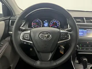 Toyota Camry 2017 SE 4dr Sedan